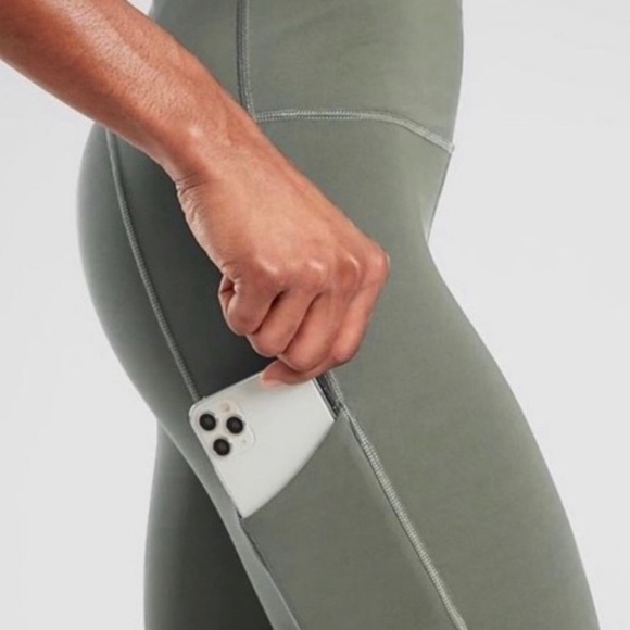 ATHLETA Ultimate Stash Pocket 7/8 Tight in Laurel Olive - SP - Picture 6 of 16